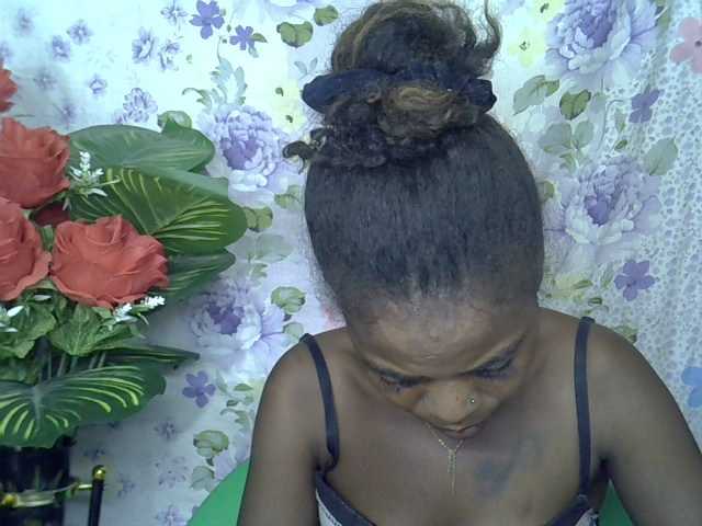 Christina-2 live cam on BongaCams