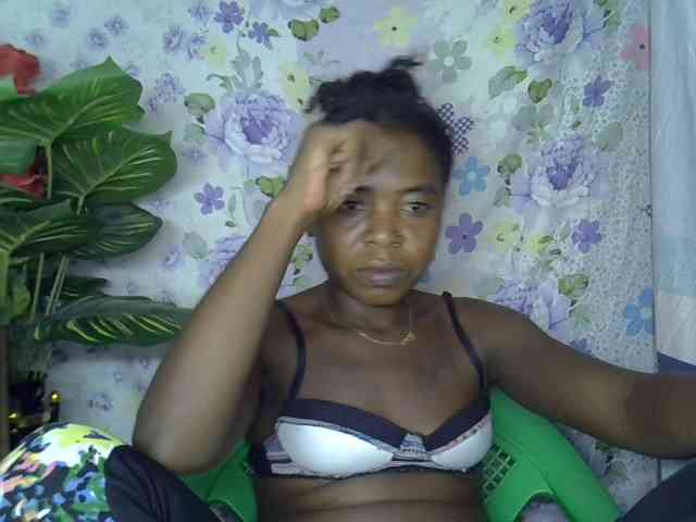 Momeny webcam