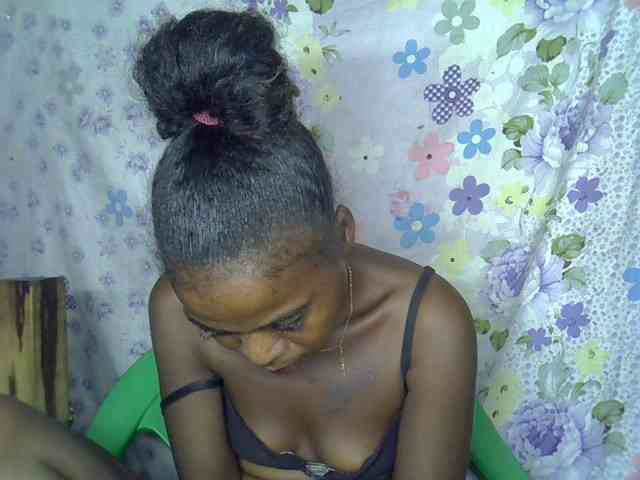 Momeny webcam