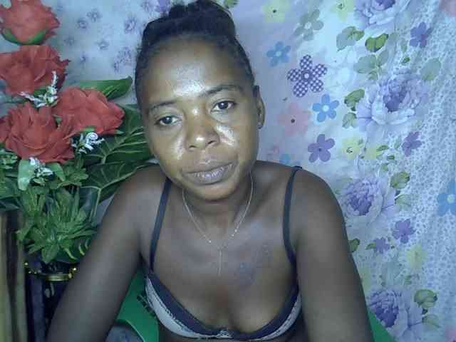 Momeny webcam