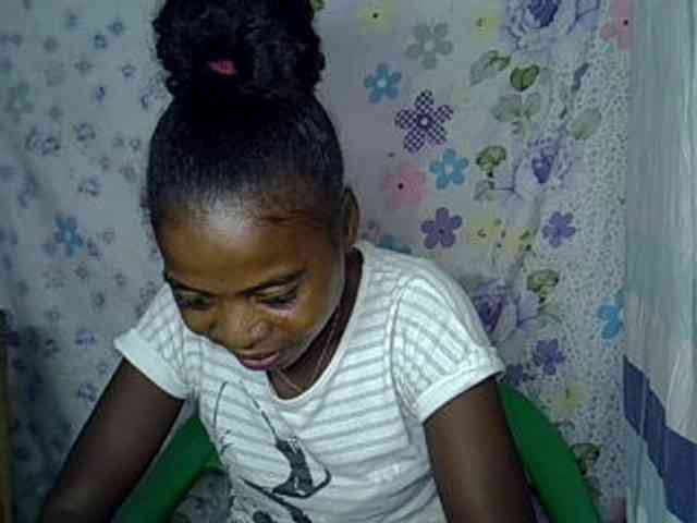 Momeny webcam
