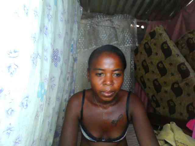Momeny webcam
