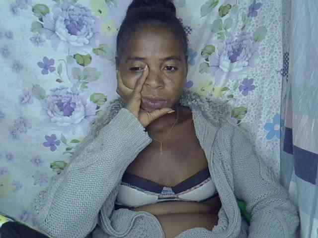 Momeny webcam