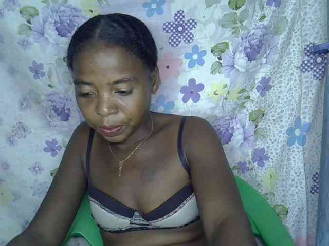 Momeny webcam