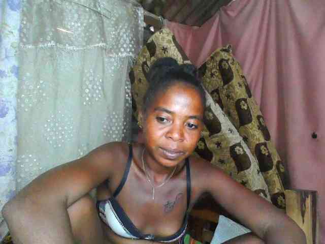 Modèle: Momeny