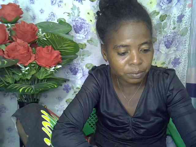 Momeny webcam