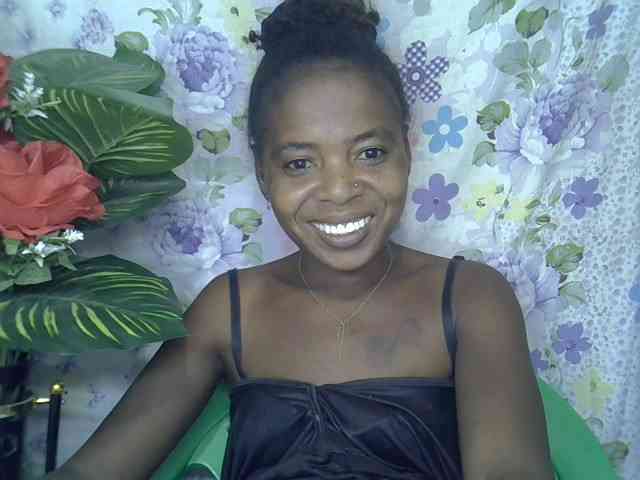 Momeny webcam
