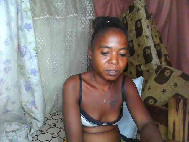 Momeny webcam