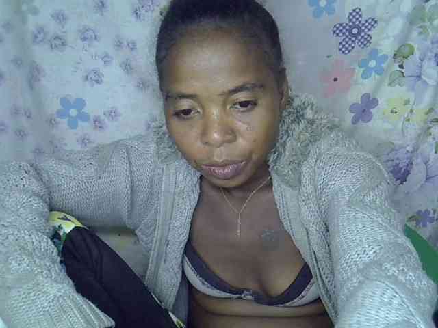 Momeny webcam