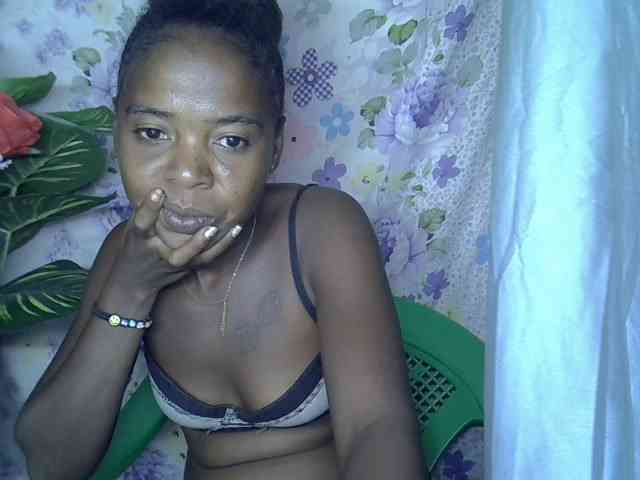 Momeny webcam
