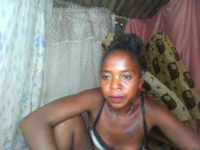 Momeny webcam