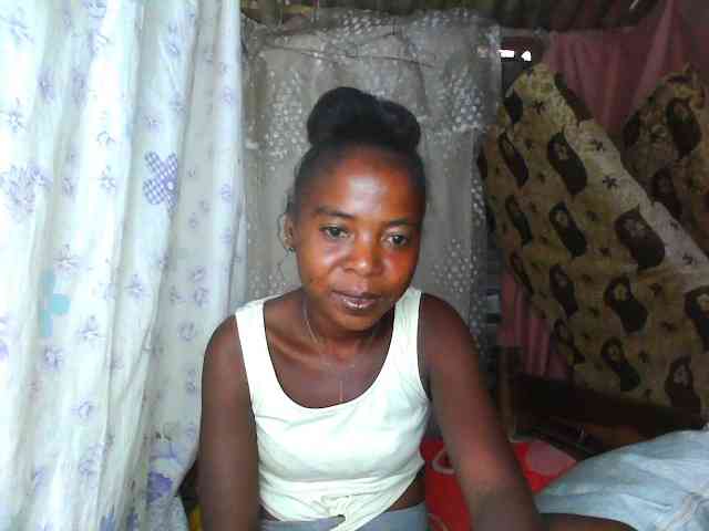 Momeny webcam