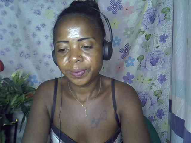 Momeny webcam