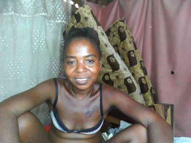 Momeny webcam