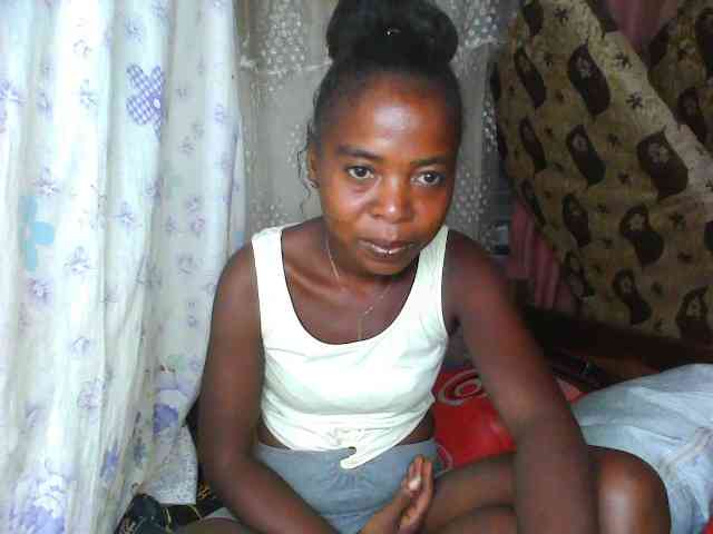 Momeny webcam
