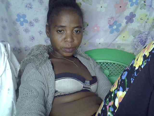 Momeny webcam