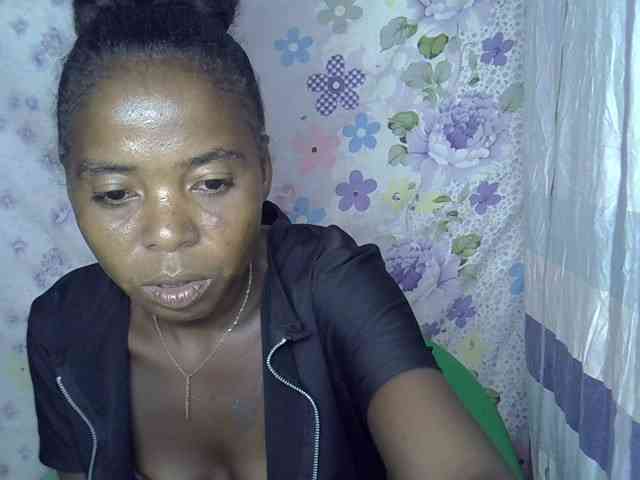 Momeny webcam