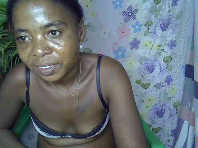 Momeny webcam