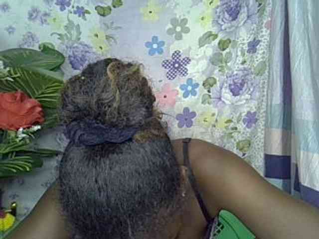 Momeny webcam