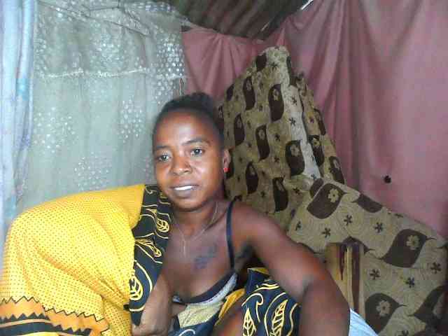 Momeny webcam
