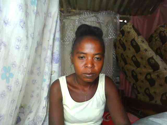 Momeny webcam
