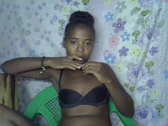 Momeny webcam