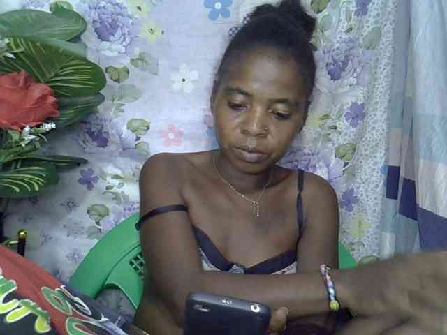 Momeny webcam