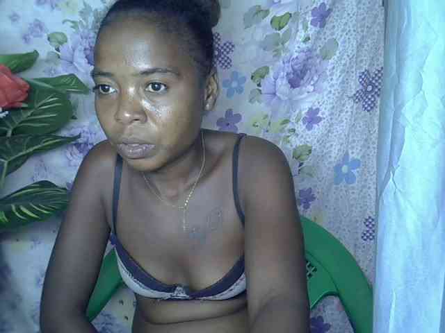 Momeny webcam