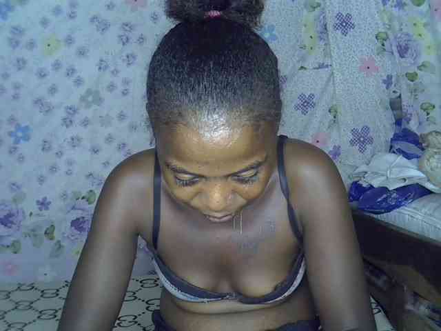 Momeny webcam
