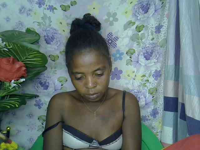 Momeny webcam