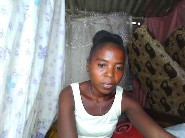 Momeny webcam