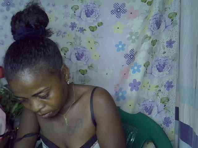 Momeny webcam