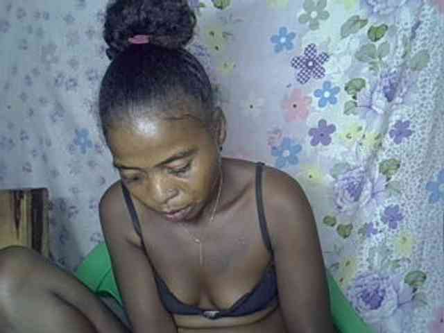 Momeny webcam