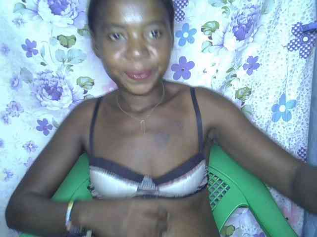 Momeny webcam
