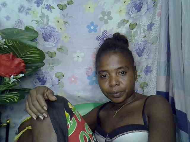 Momeny webcam
