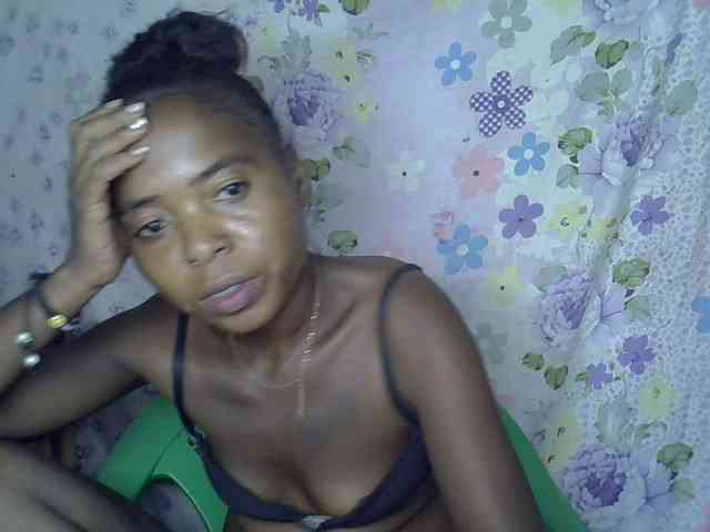 Momeny webcam