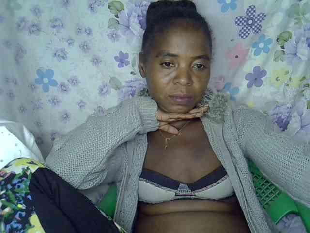 Momeny webcam