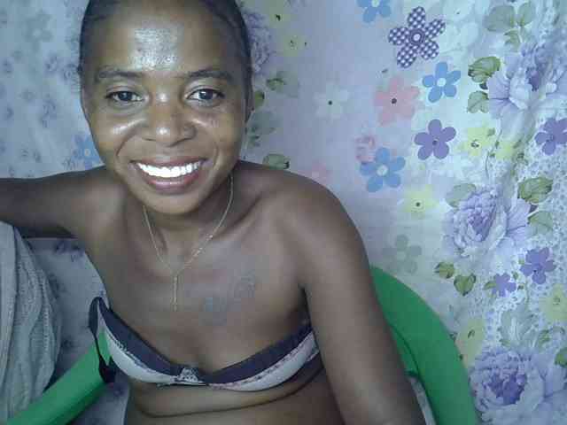 Momeny webcam