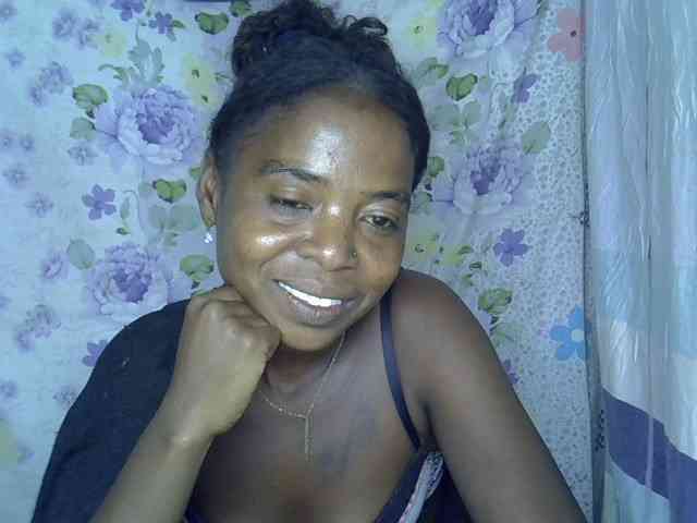 Momeny webcam