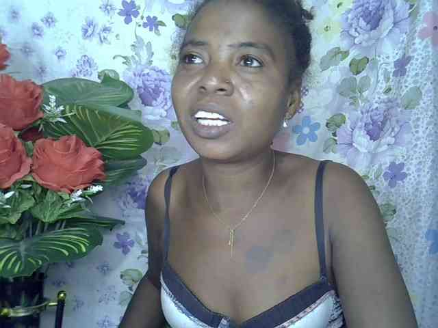 Momeny webcam