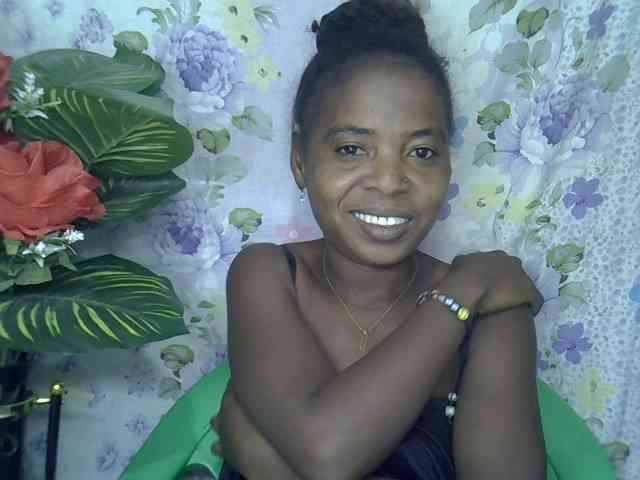 Momeny webcam