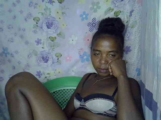 Momeny webcam