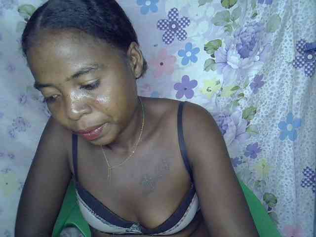Momeny webcam