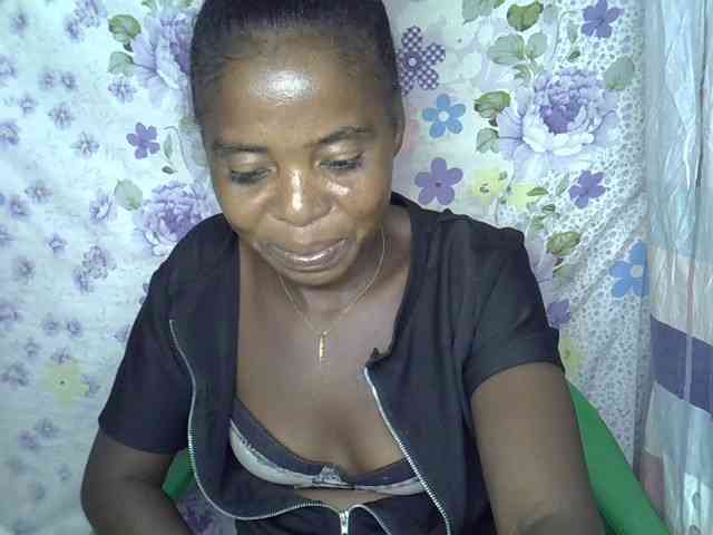 Momeny webcam