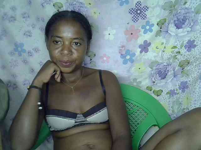 Momeny webcam