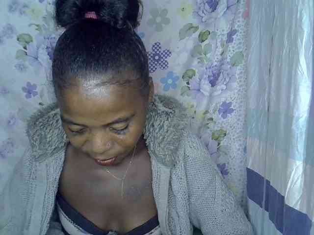 Momeny webcam