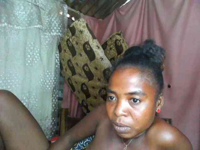 Momeny webcam