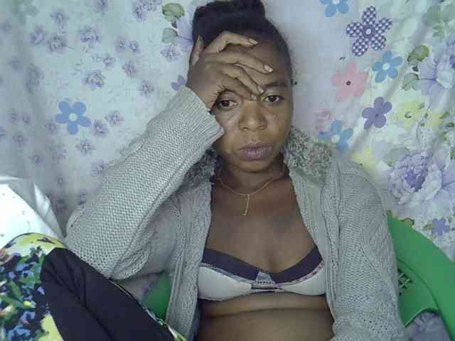 Momeny webcam