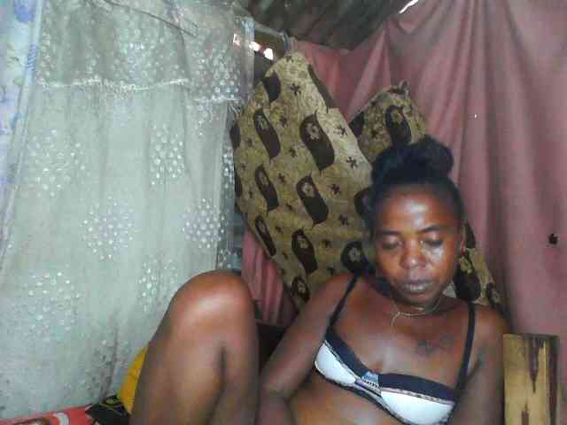 Momeny webcam