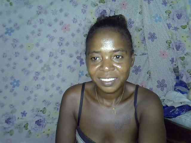 Momeny webcam